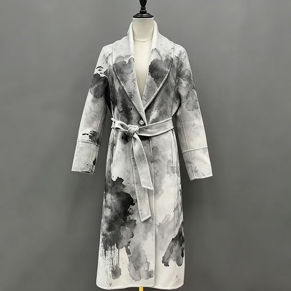 Women's black and white patterned winter cashmere coat